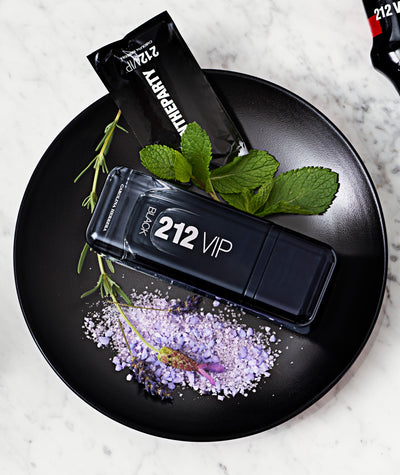 Carolina Herrera 212 VIP Black - GWP